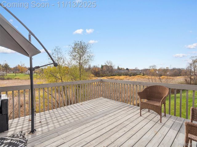 8249 Old Harbor, Grand Blanc, MI 48439