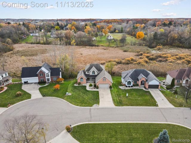 8249 Old Harbor, Grand Blanc, MI 48439