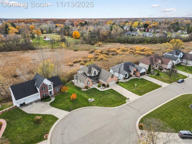 8249 Old Harbor, Grand Blanc, MI 48439