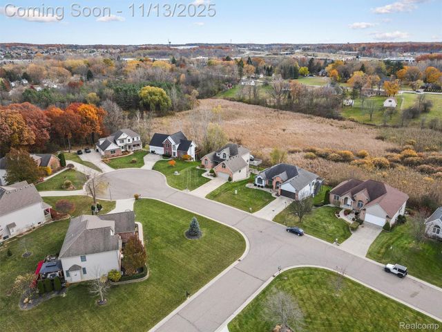 8249 Old Harbor, Grand Blanc, MI 48439