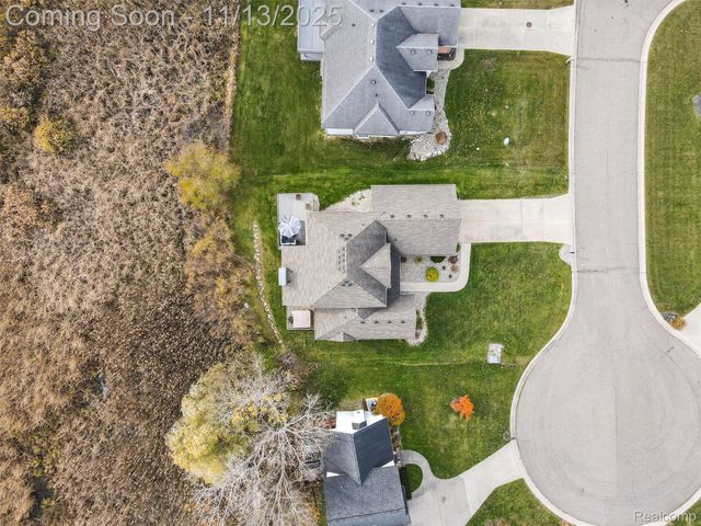 8249 Old Harbor, Grand Blanc, MI 48439