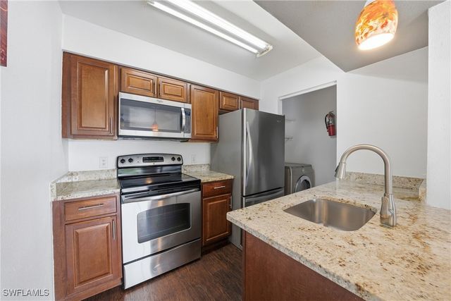 2925 Winkler AVE 920, Fort Myers, FL 33916