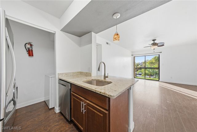 2925 Winkler AVE 920, Fort Myers, FL 33916