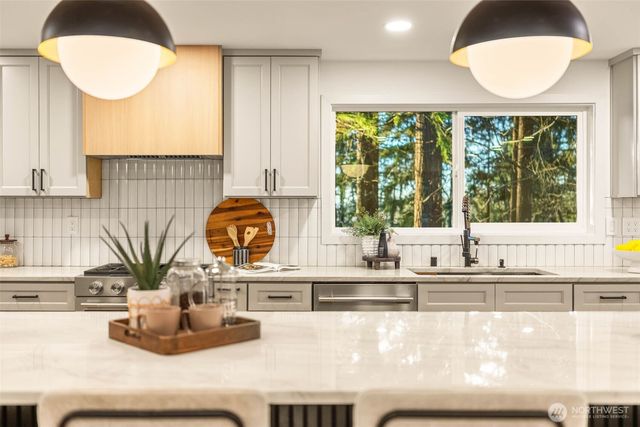 20249 149th Place NE, Woodinville, WA 98072