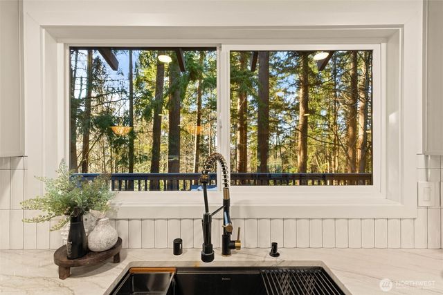 20249 149th Place NE, Woodinville, WA 98072