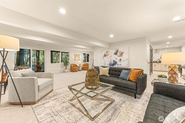 20249 149th Place NE, Woodinville, WA 98072