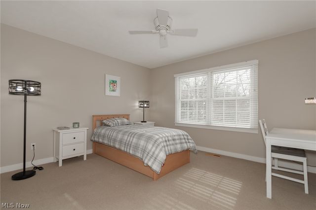 8600 Tamarack Trail, Chagrin Falls, OH 44023