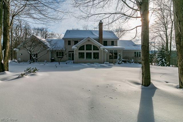 8600 Tamarack Trail, Chagrin Falls, OH 44023