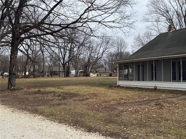 180 W Main Street, Farmington, AR 72730