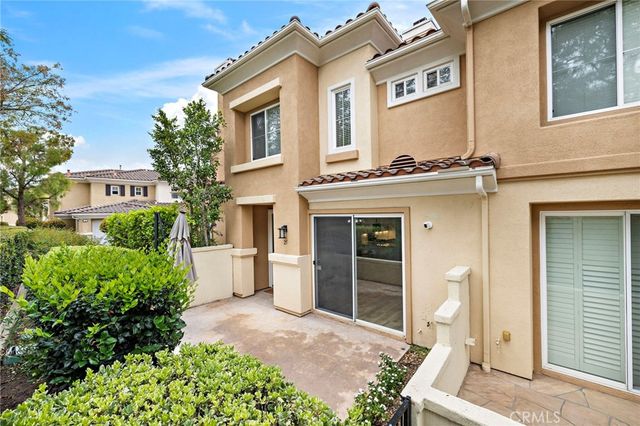 25 Via Vicini, Rancho Santa Margarita, CA 92688