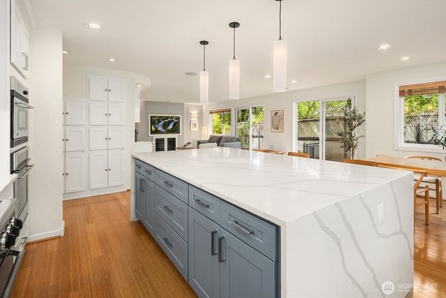 6308 110th Avenue NE, Kirkland, WA 98033