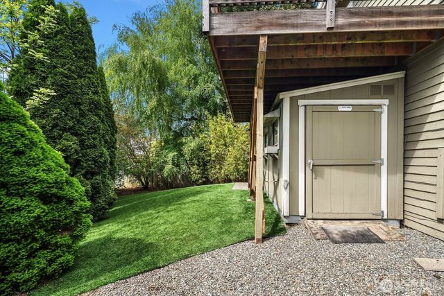 6308 110th Avenue NE, Kirkland, WA 98033