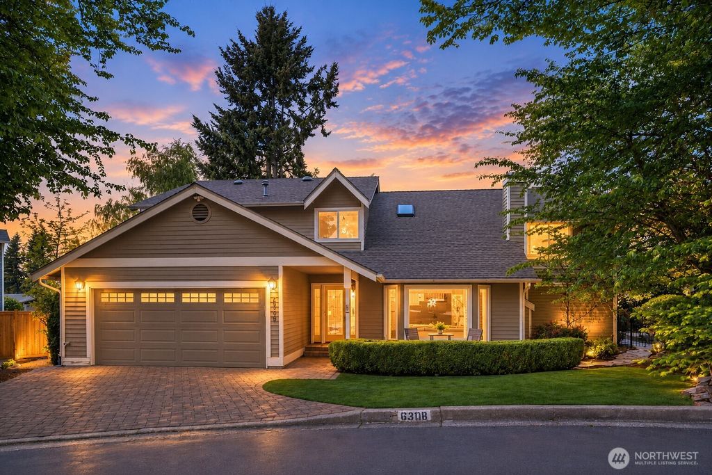 6308 110th Avenue NE, Kirkland, WA 98033
