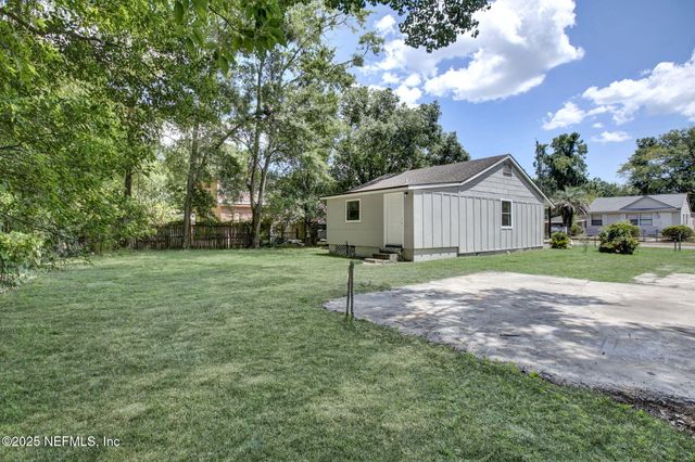 3055 2ND ST Circle, Jacksonville, FL 32254