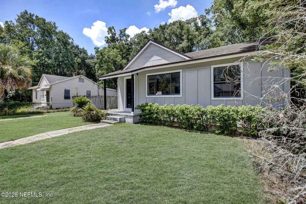 3055 2ND ST Circle, Jacksonville, FL 32254