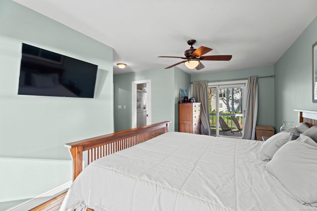 21 Harbor Street, Branford, CT 06405