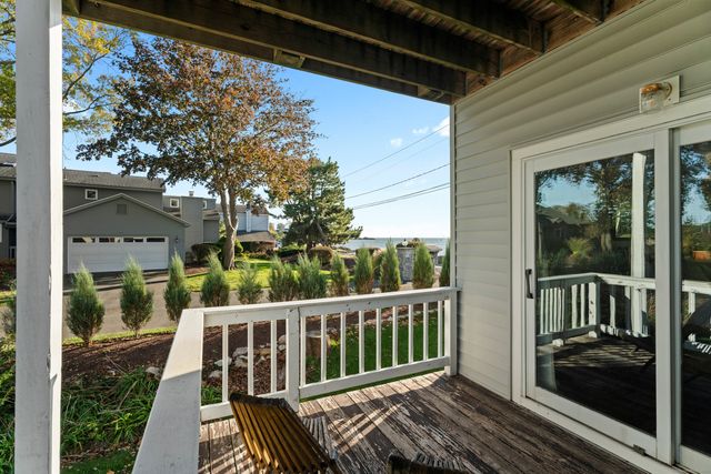 21 Harbor Street, Branford, CT 06405