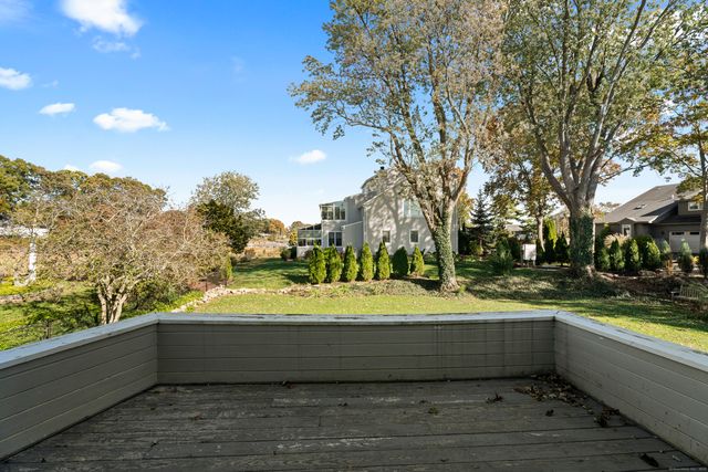 21 Harbor Street, Branford, CT 06405