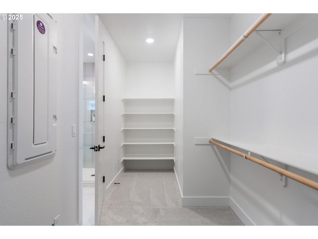 16012 Nw HOLMAN Way L83, Portland, OR 97229