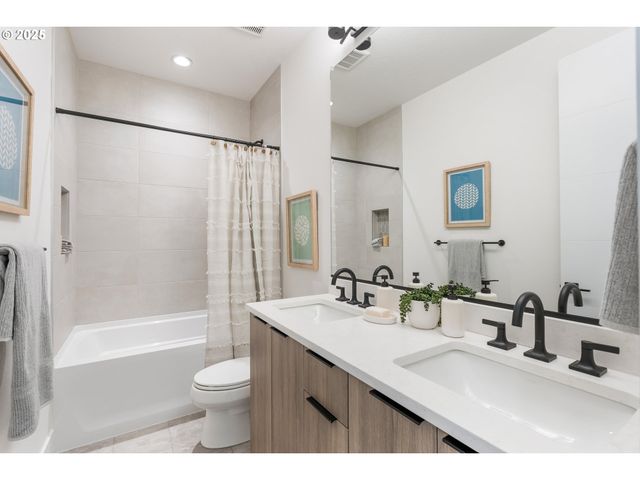 16012 Nw HOLMAN Way L83, Portland, OR 97229