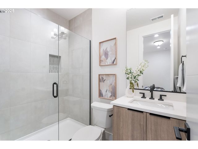 16012 Nw HOLMAN Way L83, Portland, OR 97229