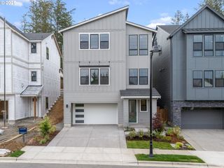 16012 Nw HOLMAN Way L83, Portland, OR 97229