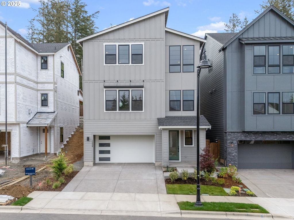 16012 Nw HOLMAN Way L83, Portland, OR 97229