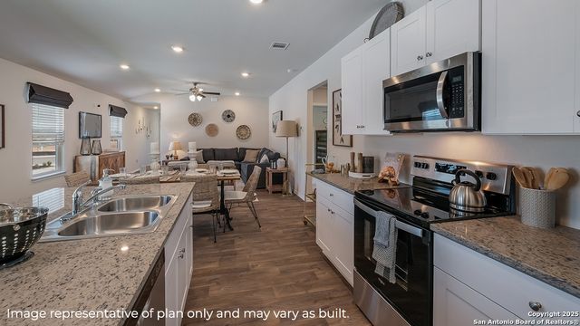 5871 Cosmic Crisp, San Antonio, TX 78252