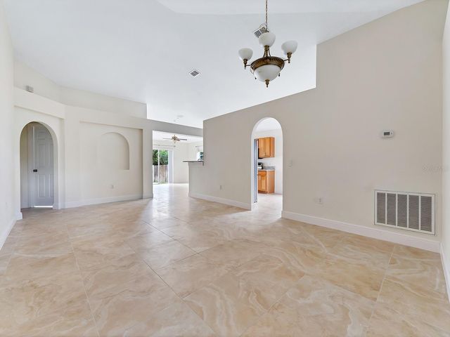 2111 CORNER POINT COURT, Orlando, FL 32820