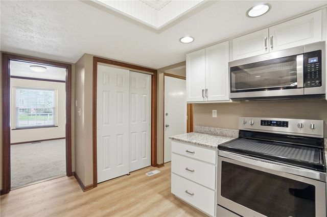 7740 Stanley Mill Drive, Centerville, OH 45459