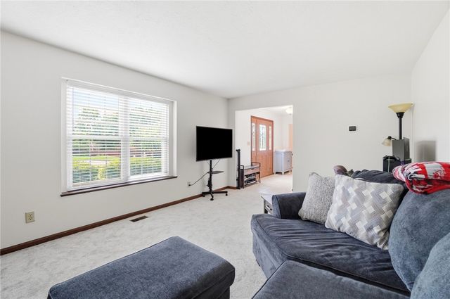 7740 Stanley Mill Drive, Centerville, OH 45459