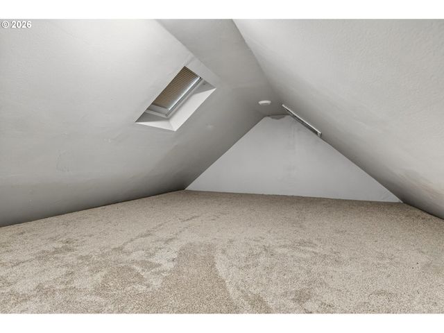 304 WARNER St, Oregon City, OR 97045