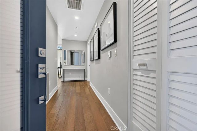 125 Hurlbut Street 202, Pasadena, CA 91105