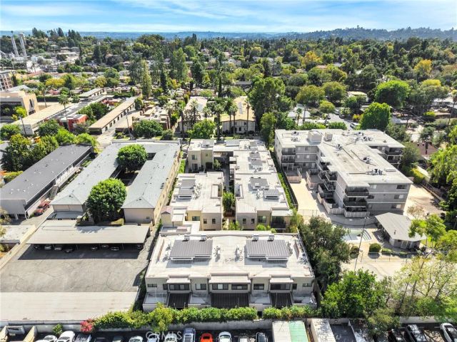 125 Hurlbut Street 202, Pasadena, CA 91105