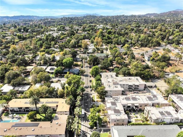 125 Hurlbut Street 202, Pasadena, CA 91105