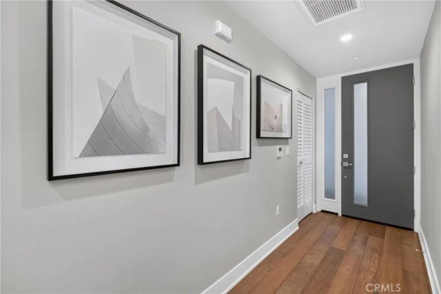 125 Hurlbut Street 202, Pasadena, CA 91105