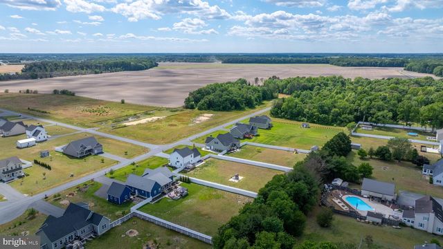 28039 KING FARMS RD, Laurel, DE 19956