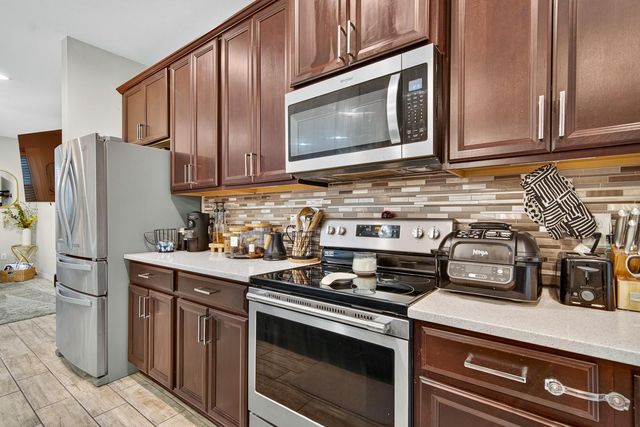 6717 CITRUS CREEK LANE, Tampa, FL 33625