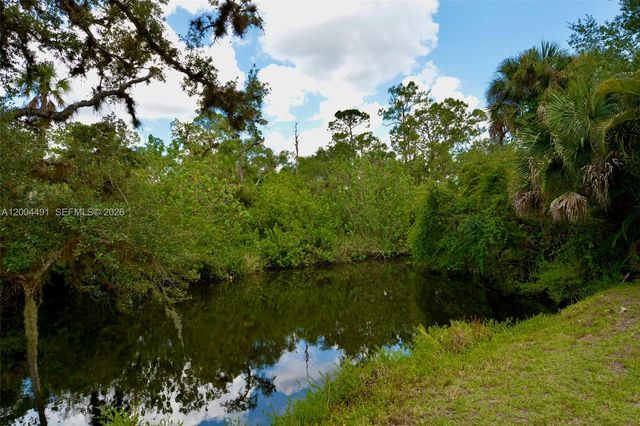 18220 Elmwood, Alva, FL 33920
