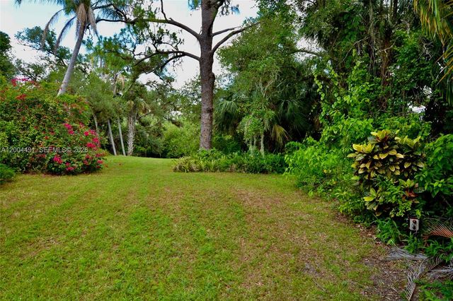 18220 Elmwood, Alva, FL 33920