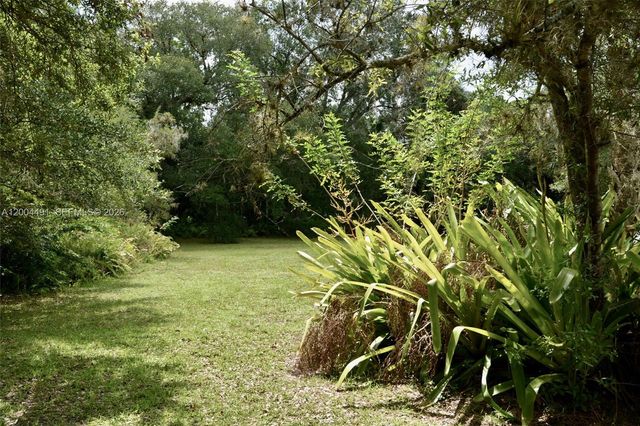 18220 Elmwood, Alva, FL 33920