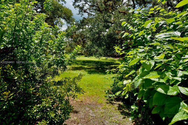 18220 Elmwood, Alva, FL 33920