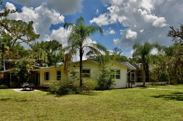 18220 Elmwood, Alva, FL 33920