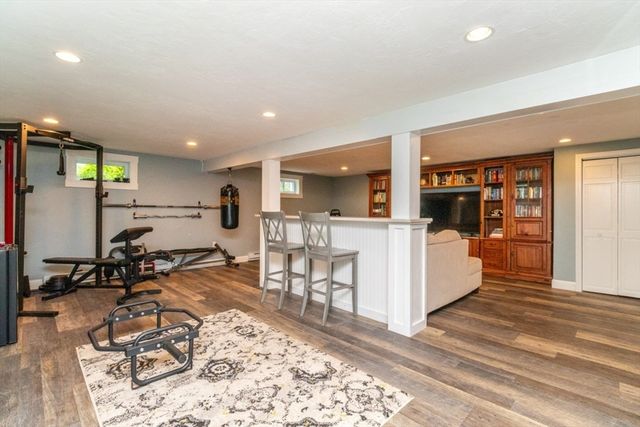 745 Washington St, Walpole, MA 02081