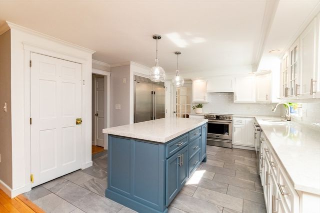 745 Washington St, Walpole, MA 02081