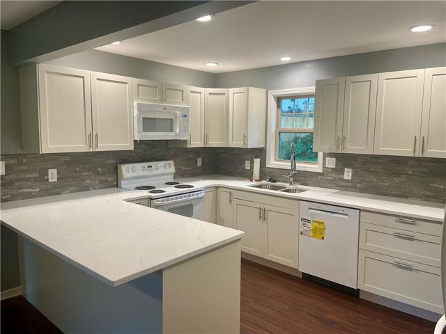 5201 S Norfleet Road, Independence, MO 64055