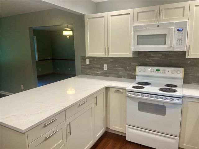 5201 S Norfleet Road, Independence, MO 64055