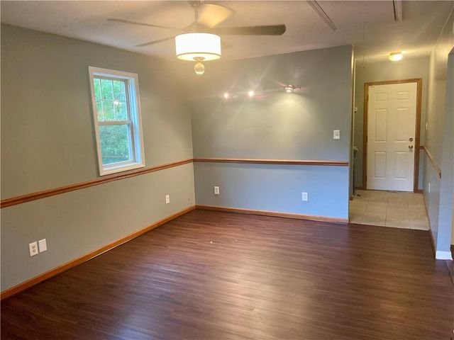 5201 S Norfleet Road, Independence, MO 64055