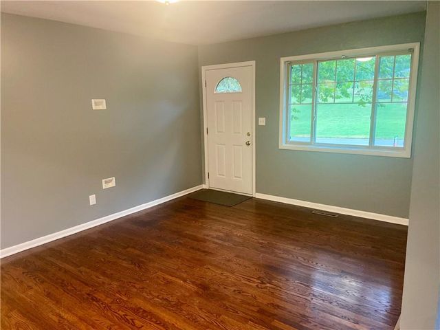 5201 S Norfleet Road, Independence, MO 64055