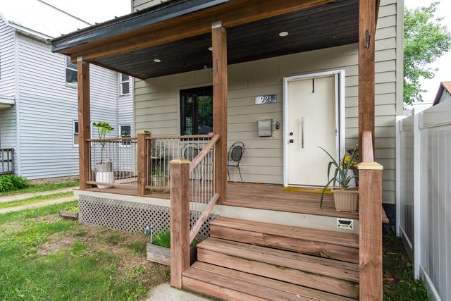 921 5th AVENUE S, La Crosse, WI 54601
